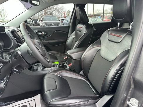 Used 2022 Jeep Cherokee Trailhawk w/ Comfort/Convenience Group image 26