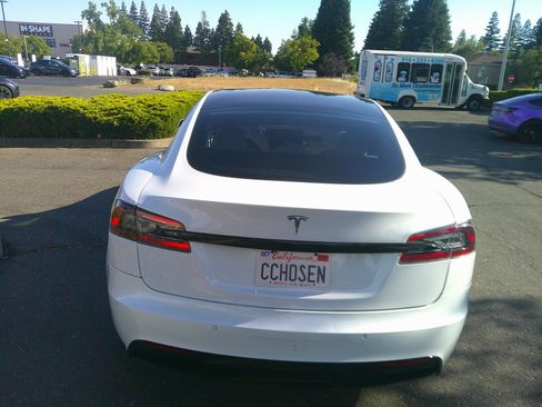 Used 2021 Tesla Model S Long Range AWD/4WD image 6