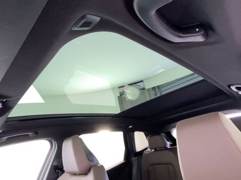 Used 2025 BMW X3 xDrive30i w/ Convenience Package image 12