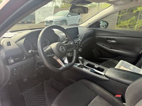 Certified 2021 Nissan Sentra SV FWD image 13