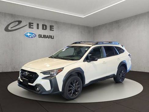 Used 2025 Subaru Outback Onyx Edition AWD/4WD image 9