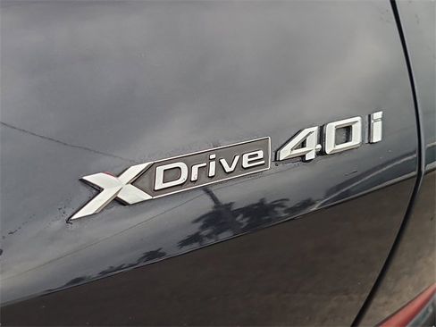 Used 2024 BMW X6 xDrive40i w/ Premium Package image 11