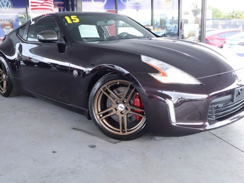 Used 2015 Nissan 370Z Coupe RWD image 3