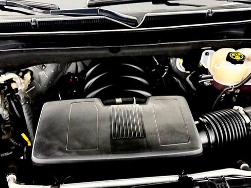 Used 2024 GMC Yukon AT4 w/ AT4 Premium Plus Package AWD/4WD image 35