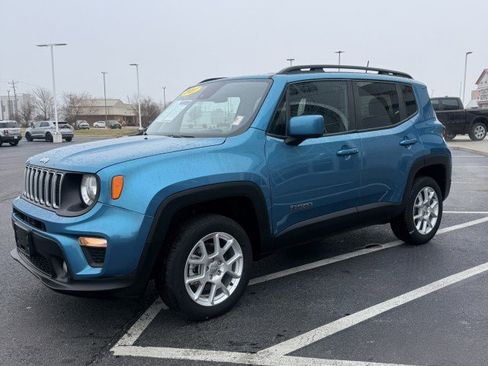 Used 2021 Jeep Renegade Latitude image 2