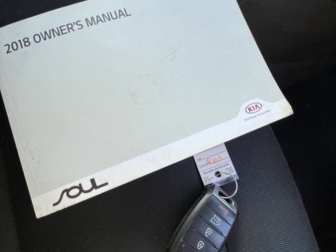 Used 2018 Kia Soul + FWD image 13