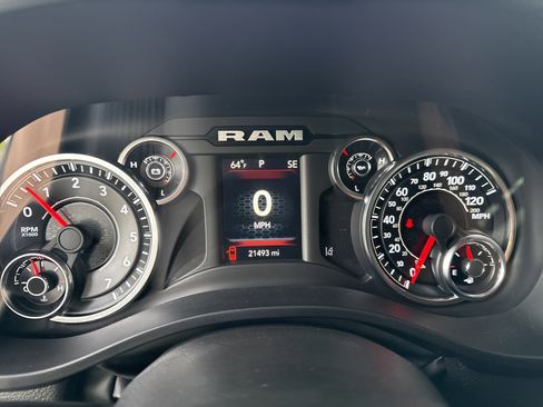 Used 2022 RAM 1500 Big Horn AWD/4WD image 31