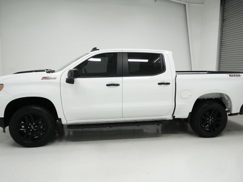 Used 2024 Chevrolet Silverado 1500 LT Trail Boss w/ Convenience Package II AWD/4WD image 6