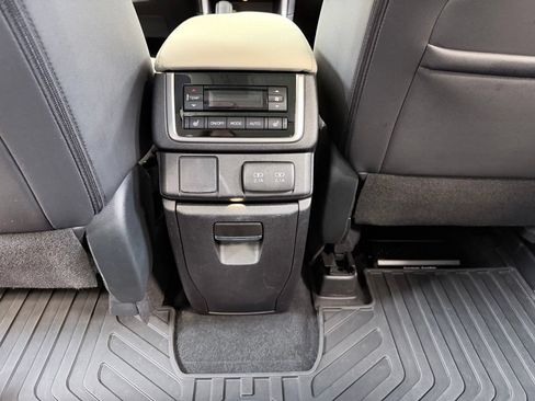 Used 2020 Subaru Ascent Limited w/ Technology Package AWD/4WD image 26