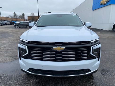 New 2026 Chevrolet Suburban High Country image 2