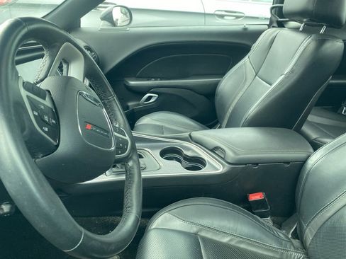 Used 2015 Dodge Challenger SXT Plus RWD image 13