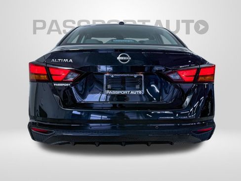 Certified 2025 Nissan Altima 2.5 S image 8