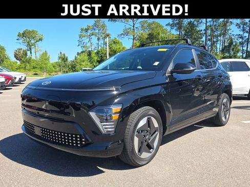 Used 2025 Hyundai Kona Limited image 1