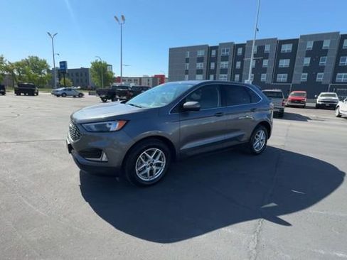 Used 2023 Ford Edge SEL w/ Convenience Package AWD/4WD image 4