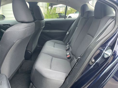 Used 2025 Toyota Corolla LE image 23