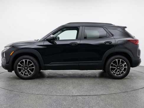 Used 2025 Chevrolet TrailBlazer LT image 5