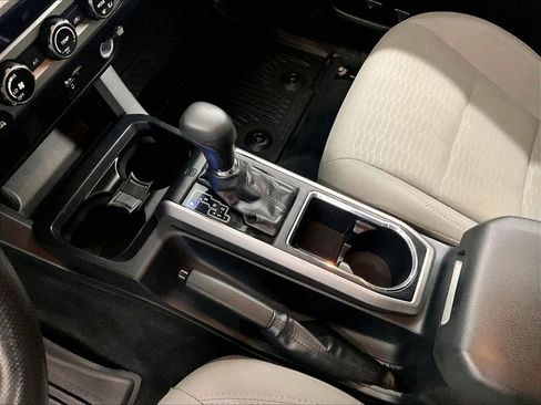 Used 2018 Toyota Tacoma SR5 image 20