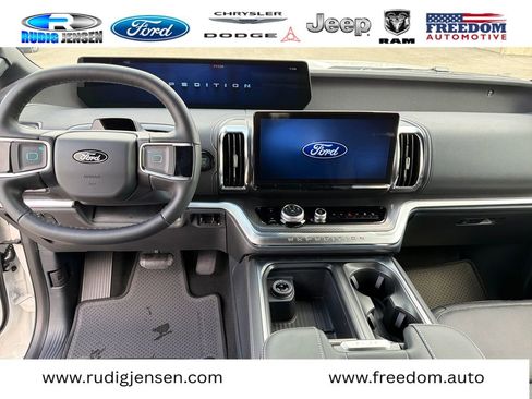 New 2026 Ford Expedition Max Platinum w/ Stealth Appearance Package AWD/4WD image 12