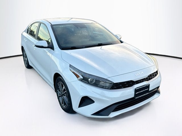 Certified 2023 Kia Forte LXS w/ LXS Technology Package FWD image 3