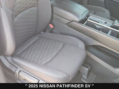 Used 2025 Nissan Pathfinder SV FWD image 33