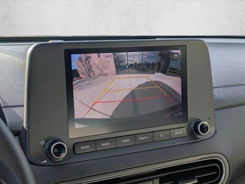 Used 2023 Hyundai Kona SEL image 14