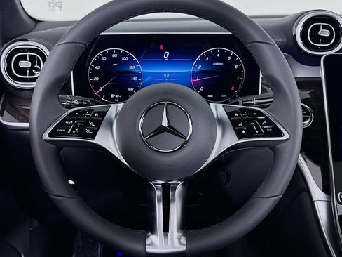 New 2026 Mercedes-Benz GLC 300 4MATIC image 17