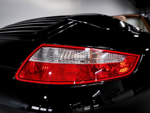 Used 2006 Porsche 911 Carrera 4S AWD/4WD image 37