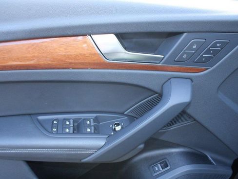 Used 2023 Audi Q5 2.0T Premium Plus image 8