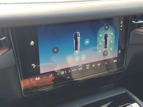 New 2026 Lincoln Navigator L Black Label AWD/4WD image 24