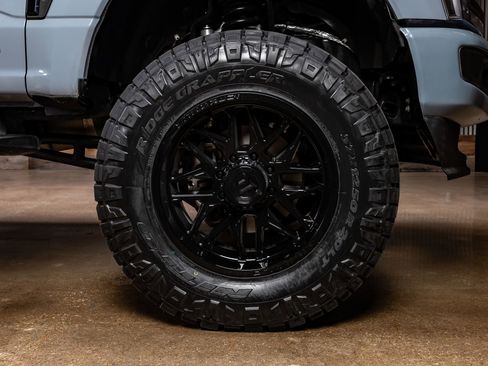 Used 2024 Ford F350 Lariat w/ Sport Appearance Package image 12