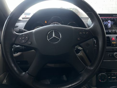 Used 2010 Mercedes-Benz C 300 4MATIC Sedan image 20