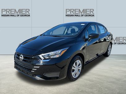 New 2025 Nissan Versa S w/ Trunk Package