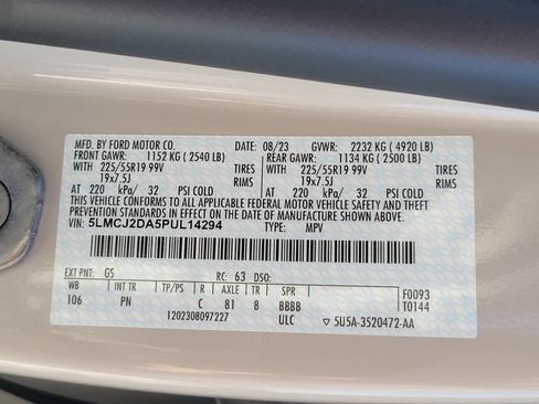 Certified 2023 Lincoln Corsair Reserve w/ Equipment Group 202A AWD/4WD image 17