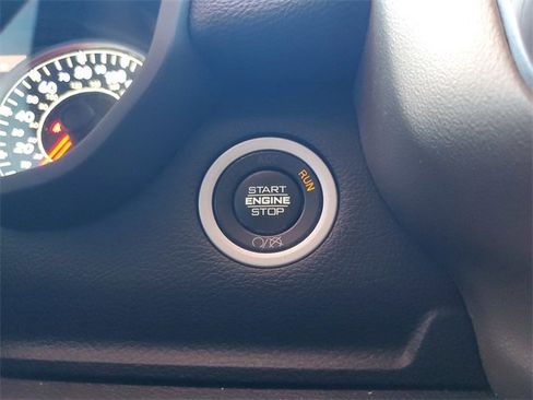 Used 2019 RAM 2500 Laramie image 24