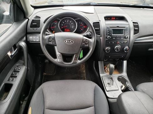 Used 2012 Kia Sorento LX w/ Convenience Pkg image 16