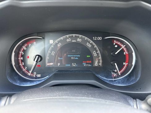 Used 2025 Toyota RAV4 XLE image 18