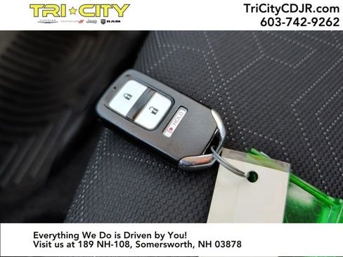 Used 2015 Honda Fit EX image 32