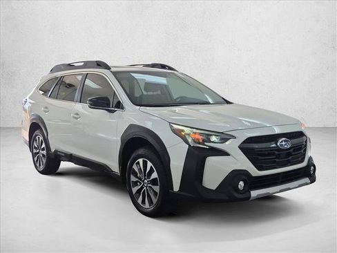 Used 2025 Subaru Outback Limited w/ Popular Package #2 AWD/4WD image 3
