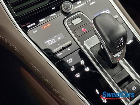 Used 2022 Porsche Panamera GTS image 30