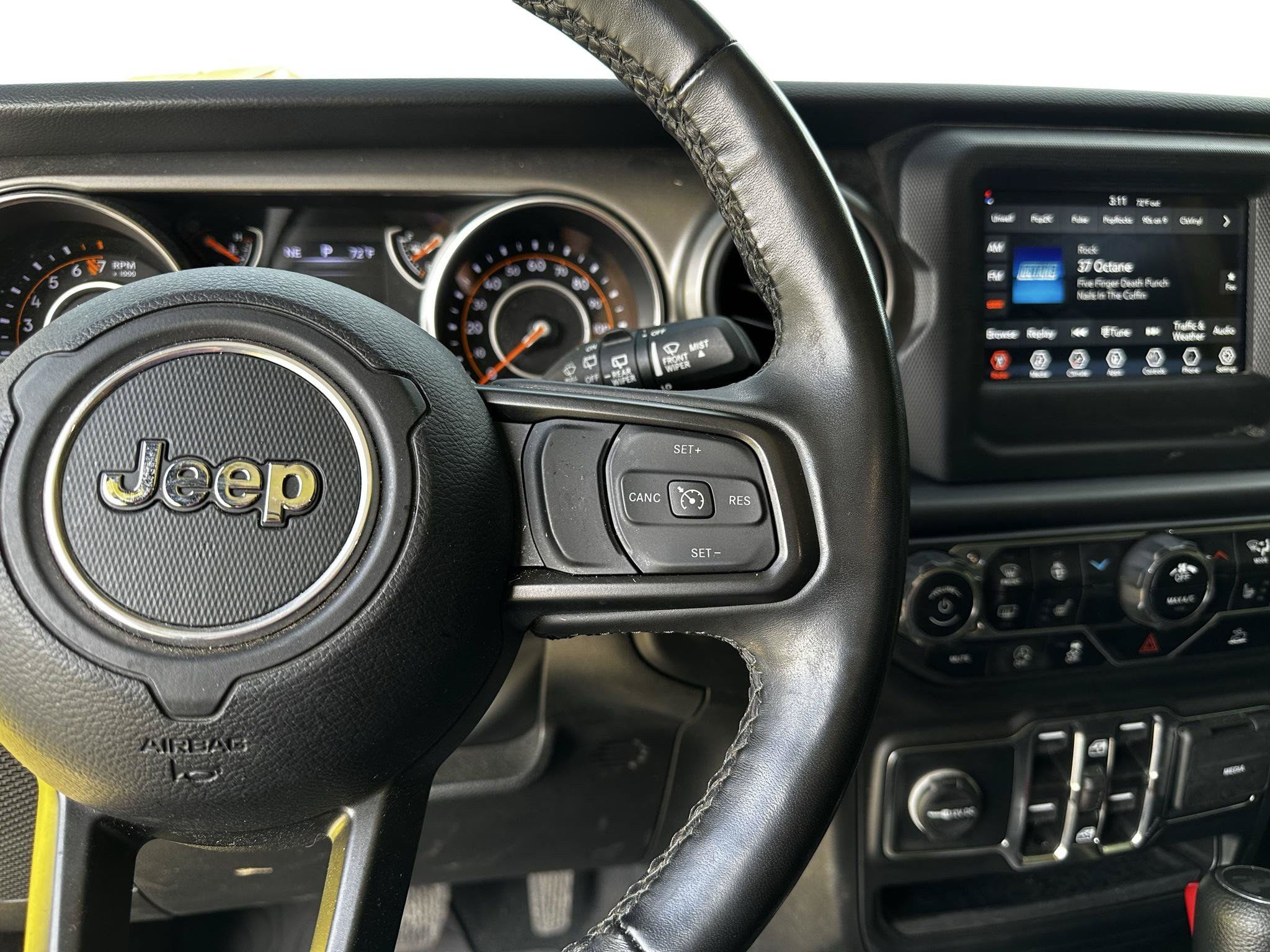 Used 2022 Jeep Wrangler Unlimited Sport w/ Xtreme Recon 35" Tire Package AWD/4WD image 16