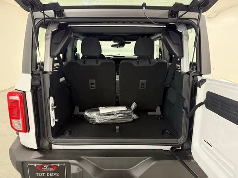 New 2025 Ford Bronco Base image 8