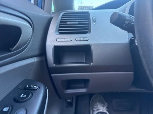 Used 2011 Honda Civic LX image 13