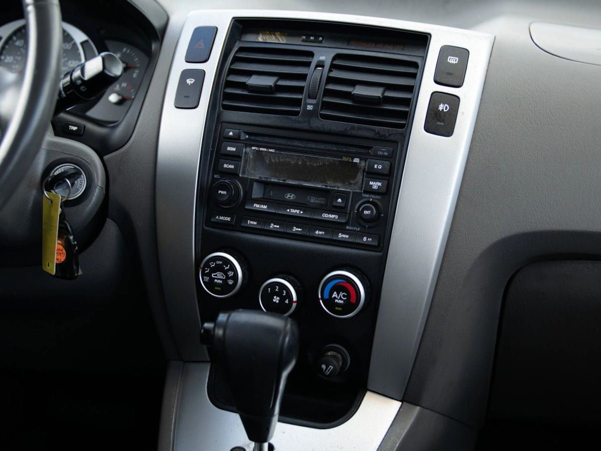 Used 2006 Hyundai Tucson Limited FWD image 28