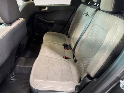 Used 2020 Ford Escape SE image 21