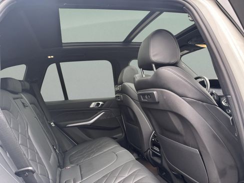 Used 2023 BMW X5 sDrive40i w/ Premium Package image 32