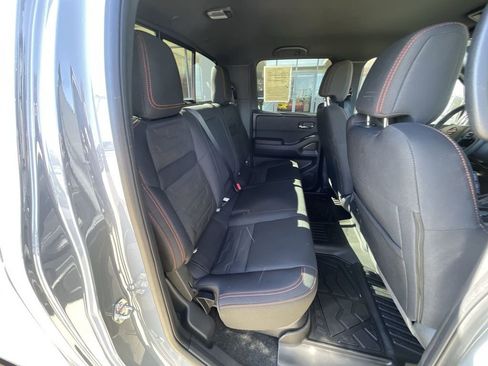 Used 2025 Nissan Frontier PRO-4X w/ Pro Convenience Package image 25