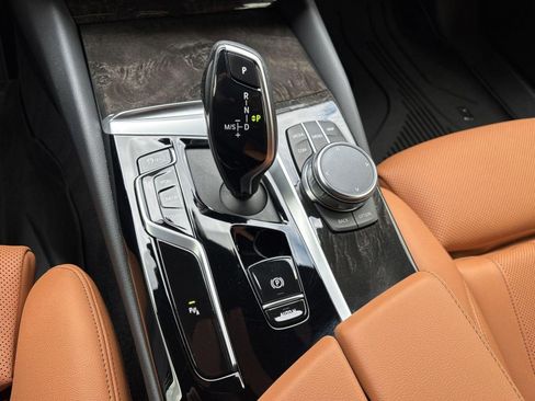 Certified 2023 BMW 530i xDrive w/ Premium Package AWD/4WD image 18