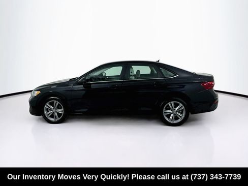 Used 2023 Volkswagen Jetta SE FWD image 4