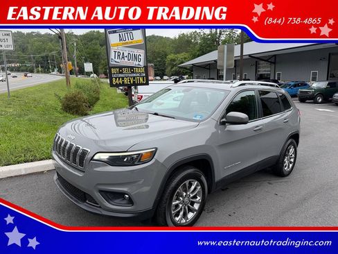 Used 2020 Jeep Cherokee Latitude Plus w/ Comfort/Convenience Group AWD/4WD image 1