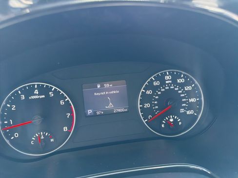Used 2023 Kia Seltos S AWD/4WD image 16